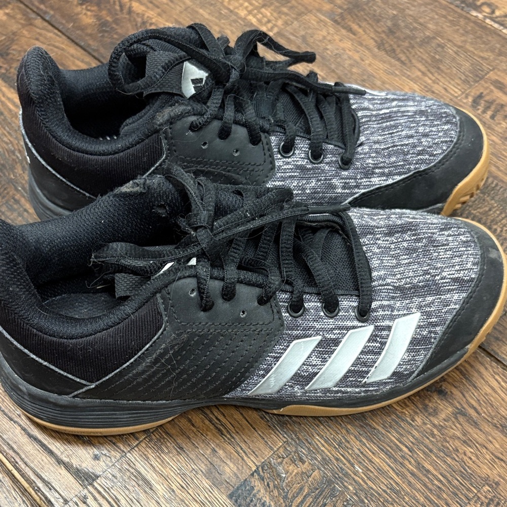 Adidas girls volleyball shoes, size 3